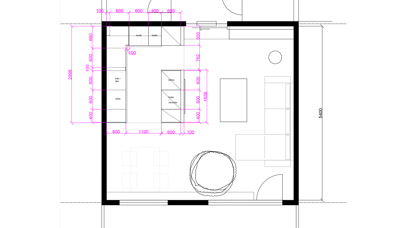 (5, 6, 'Pudorys.jpg', 'Rekonstrukce panelového bytu', '40 let starý panelákový byt 3+1 na okraji Prahy vyžadoval pro další používání částečnou modernizaci s důrazem na praktičnost a snadnou údržbu. Zadáním bylo propojení obývací prostory s kuchyní s možností částečného oddělení. Toho bylo dosaženo výměnou dvou standardních vstupů za jeden větší, řešený zašupovacími dveřmi a částečným odstraněním betonového panelu. Samotná kuchyň byla navržena v minimalistickém stylu s podlahou odolnou proti poškození z běžné činnosti. V obývací části je navržena knihovna přes celou stěnu. Na podlahovou krytinu byla doporučena plovoucí dřevěná podlaha. ', 'AI', 'Helena Sosnová', 'Praha', '2018', 'Architektonická studie', None)